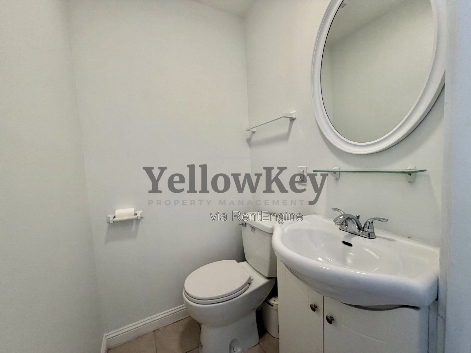 Spacious 3 Story Townhome Conveniently Located in Villa Park. property image