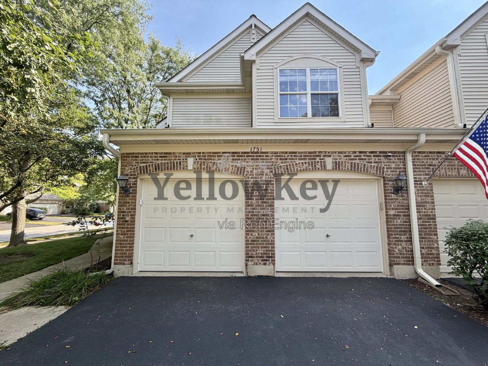 Desirable 3bd 3.5ba Hidden Lakes Townhome in Green Trails. property image