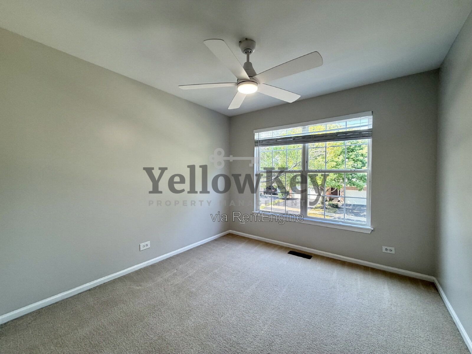 Desirable 3bd 3.5ba Hidden Lakes Townhome in Green Trails. property image