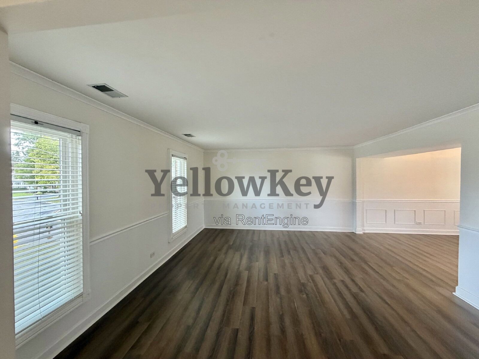 Charming 3 Bedroom Single Family Home in an Excellent Carol Stream Neighborhood. property image