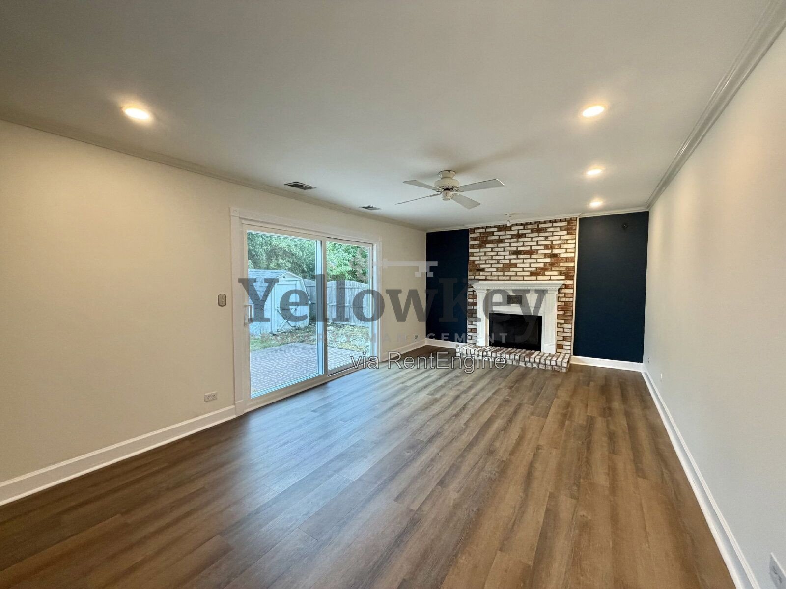 Charming 3 Bedroom Single Family Home in an Excellent Carol Stream Neighborhood. property image